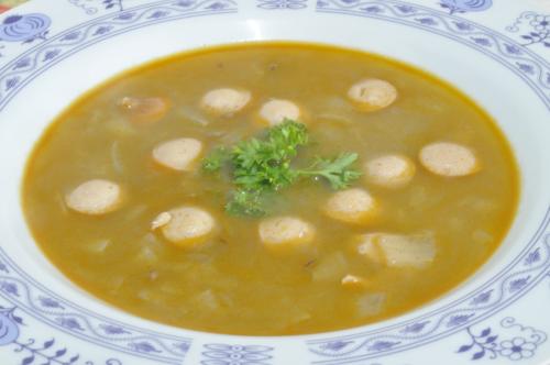 Čočková polévka s párkem – Snadné Česko recept, zvládnete za 30 - 45 minut